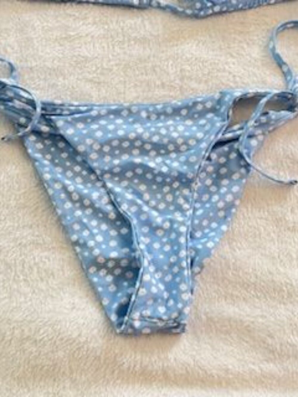 String Bikini - Picture 2 of 3